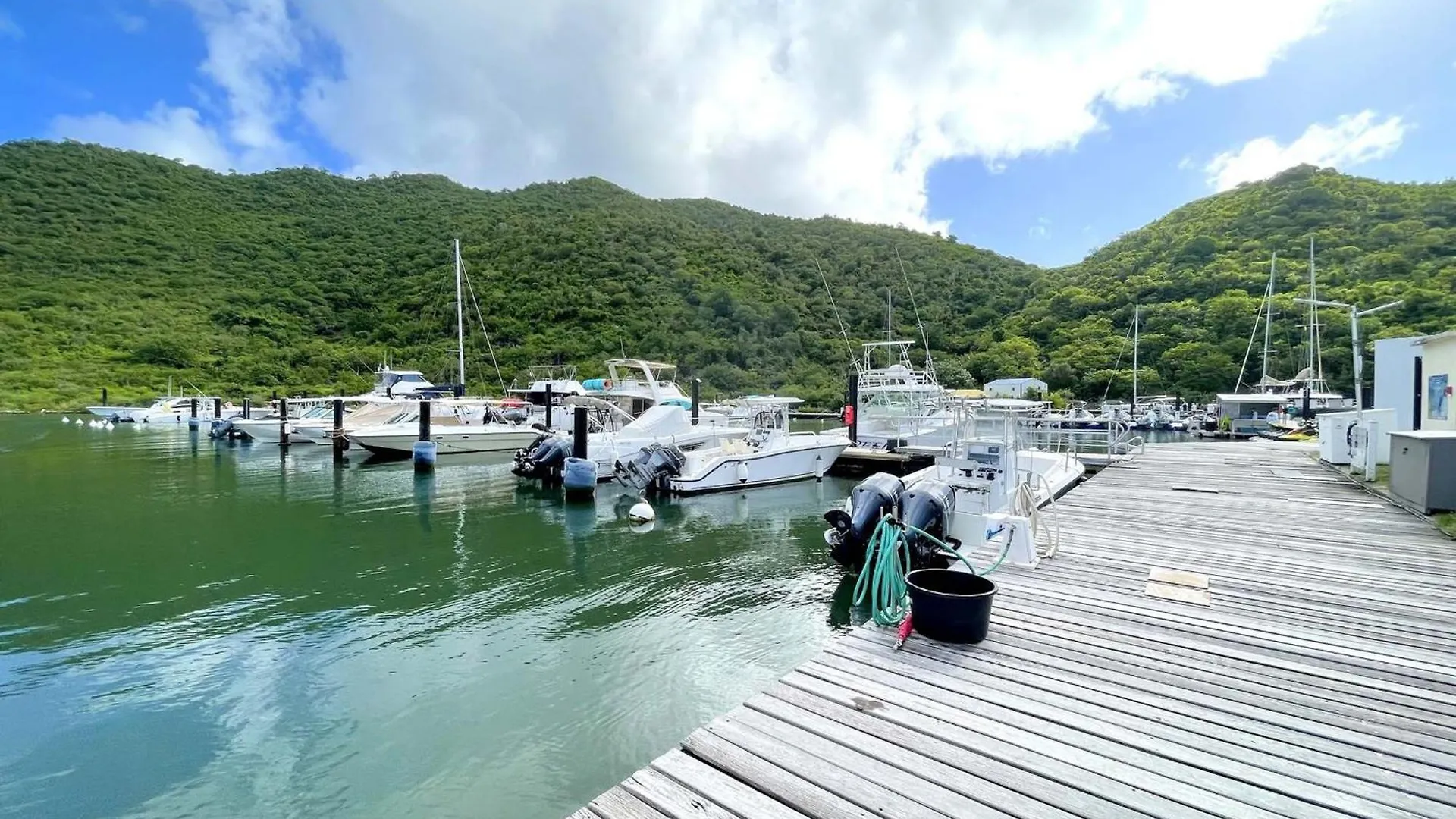 Studio A Anse Marcel Avec Parking Et Air Conditionne - Fr-1-734-53 Marigot  Apartmán